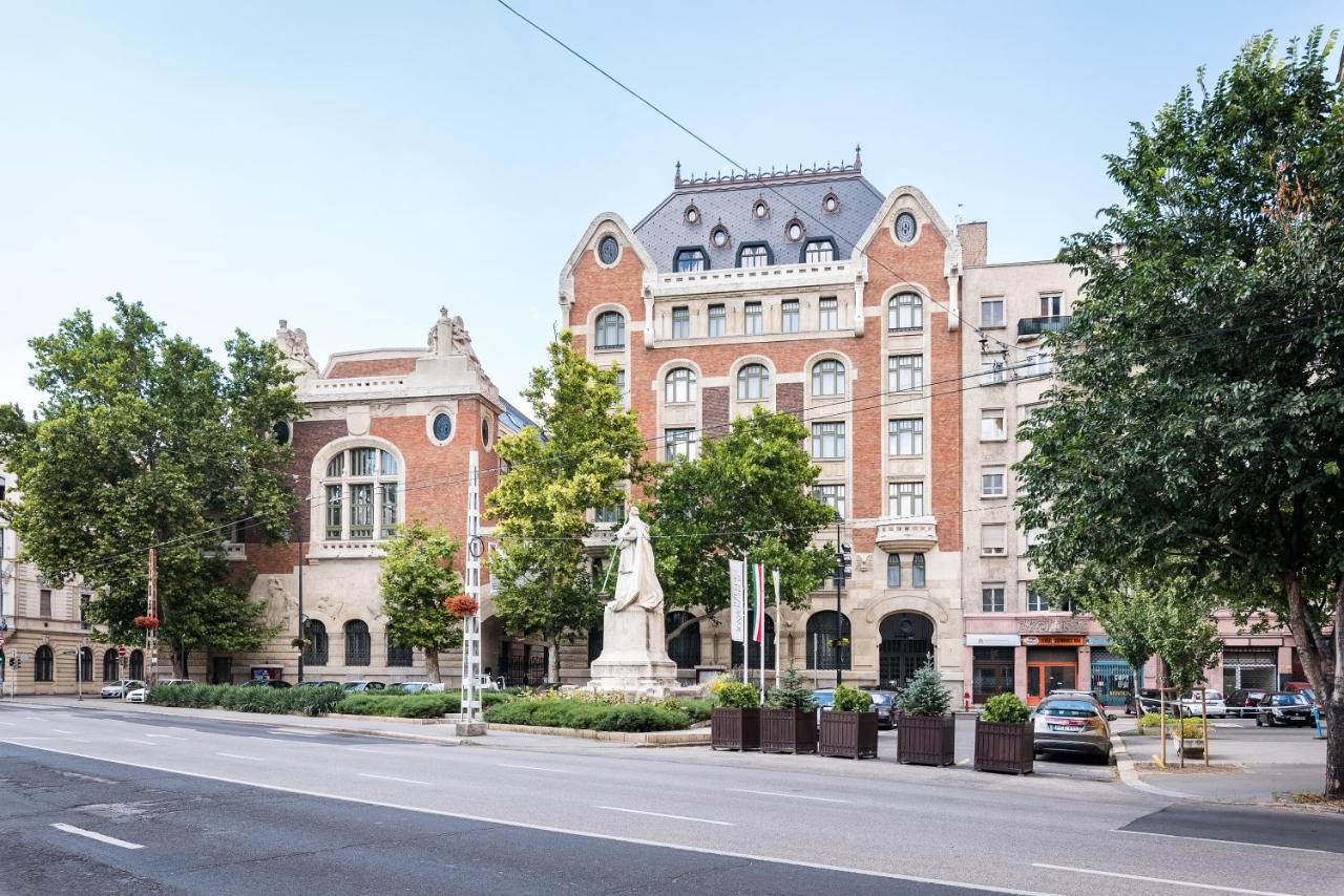 Úttö Luxury Suites Budapest Exterior foto