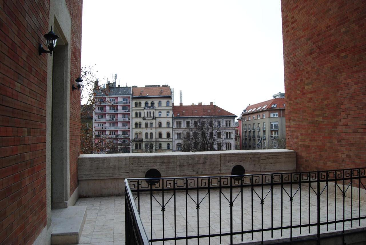 Úttö Luxury Suites Budapest Exterior foto